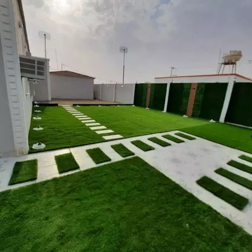 عشب صناعي في دبى